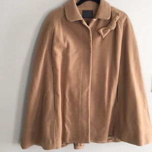 Lanidor black label camel cape